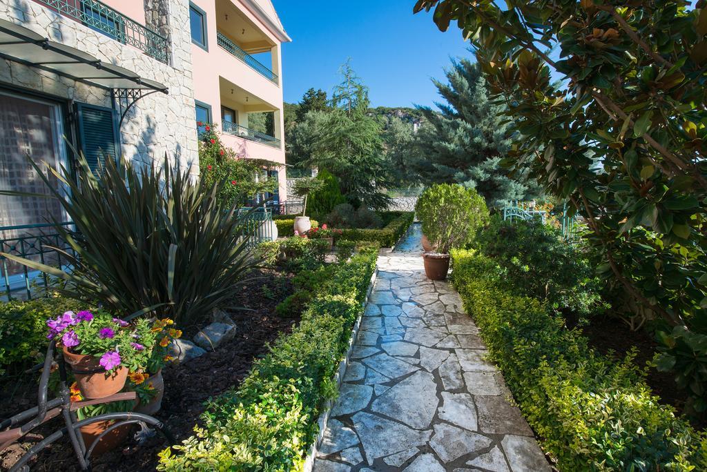 Pirofani Villa Apartments Apolpaina Exterior foto
